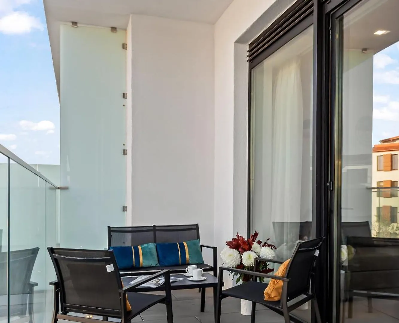 One Verdi Luxury Apartments Bucharest Romania